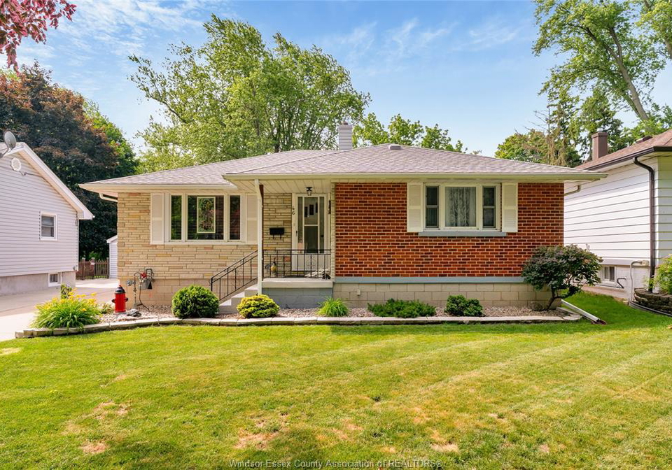 46-grace-avenue-leamington-ontario-26014258
