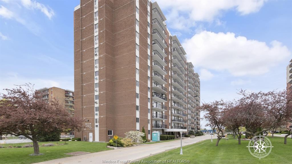 8591-riverside-drive-east-windsor-ontario-26014267