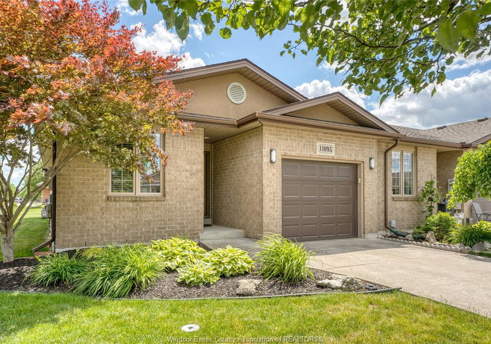11095-sturgeon-street-windsor-ontario-26014268