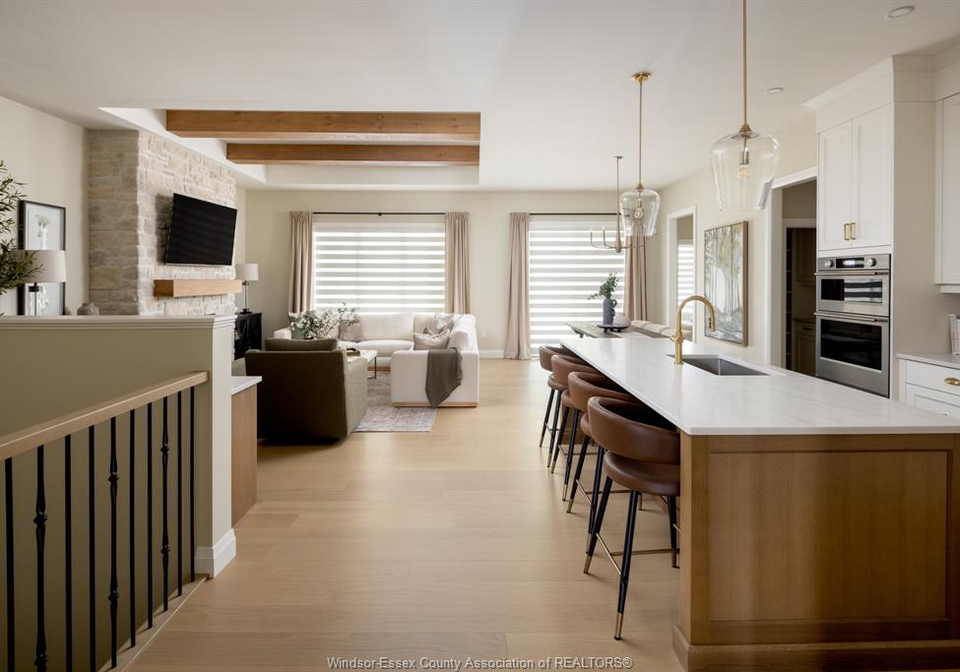 5208-vel-lane-lasalle-ontario-26014278