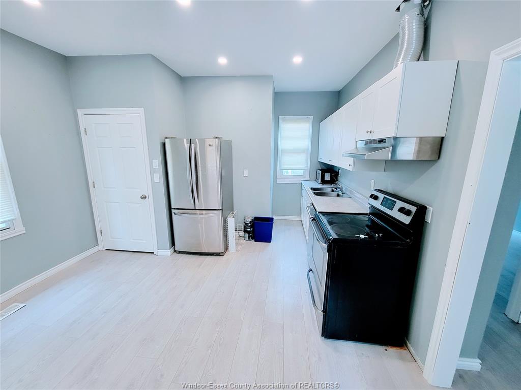 3092-sandwich-windsor-ontario-26014292