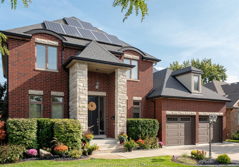 425-superior-street-lasalle-ontario-26014299