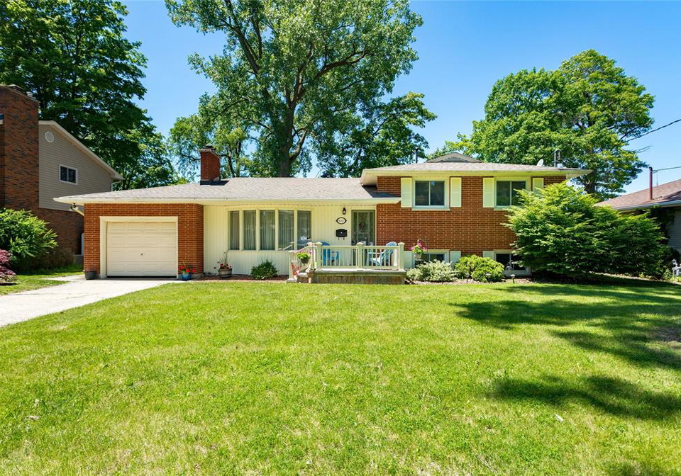 1067-bel-aire-drive-sarnia-ontario-26014305