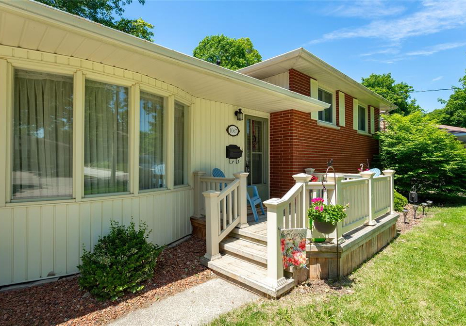 1067-bel-aire-drive-sarnia-ontario-26014305