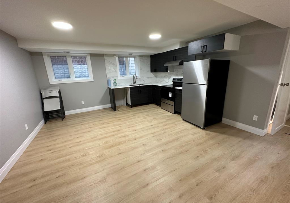 757-randolph-avenue-windsor-ontario-26014316