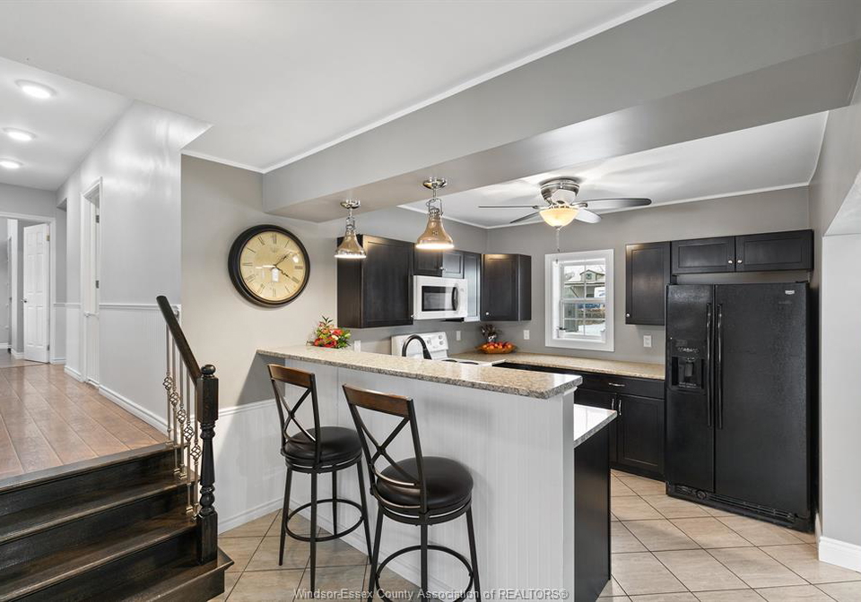 1052-county-road-22-lakeshore-ontario-26014317