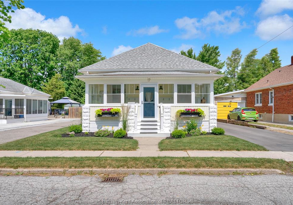 17-lowe-street-chatham-ontario-26014330