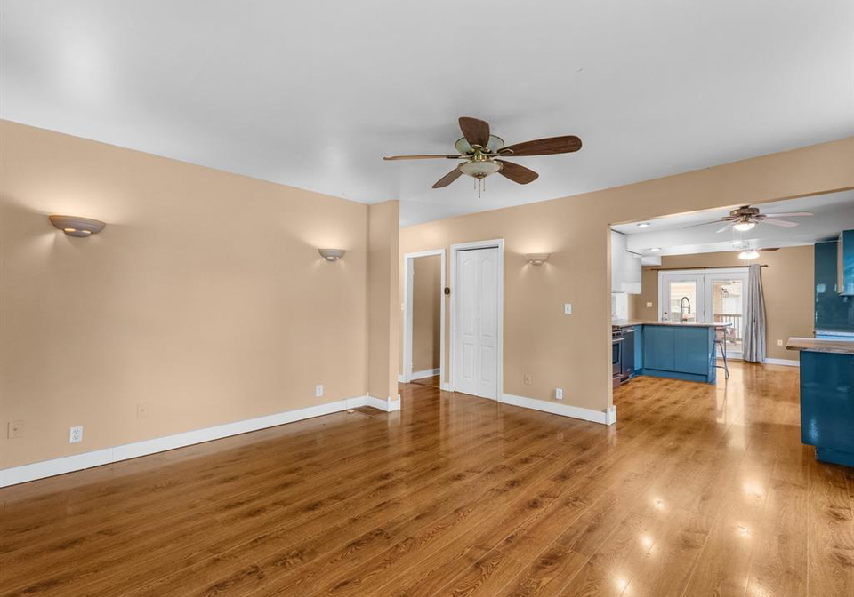 3803-woodward-boulevard-windsor-ontario-26014332