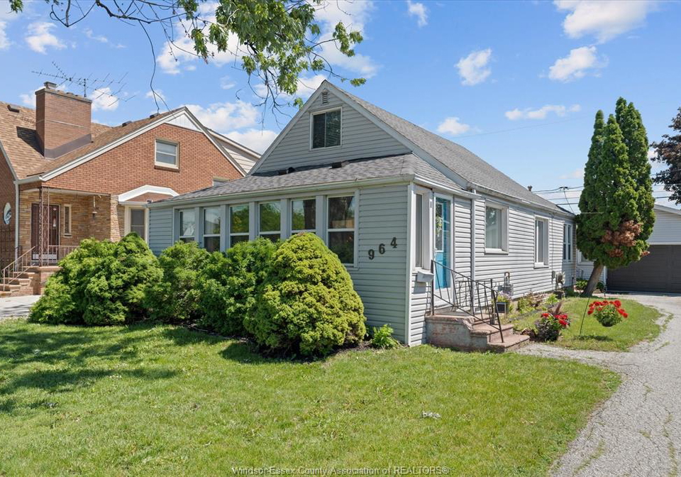 964-eastlawn-avenue-windsor-ontario-26014333