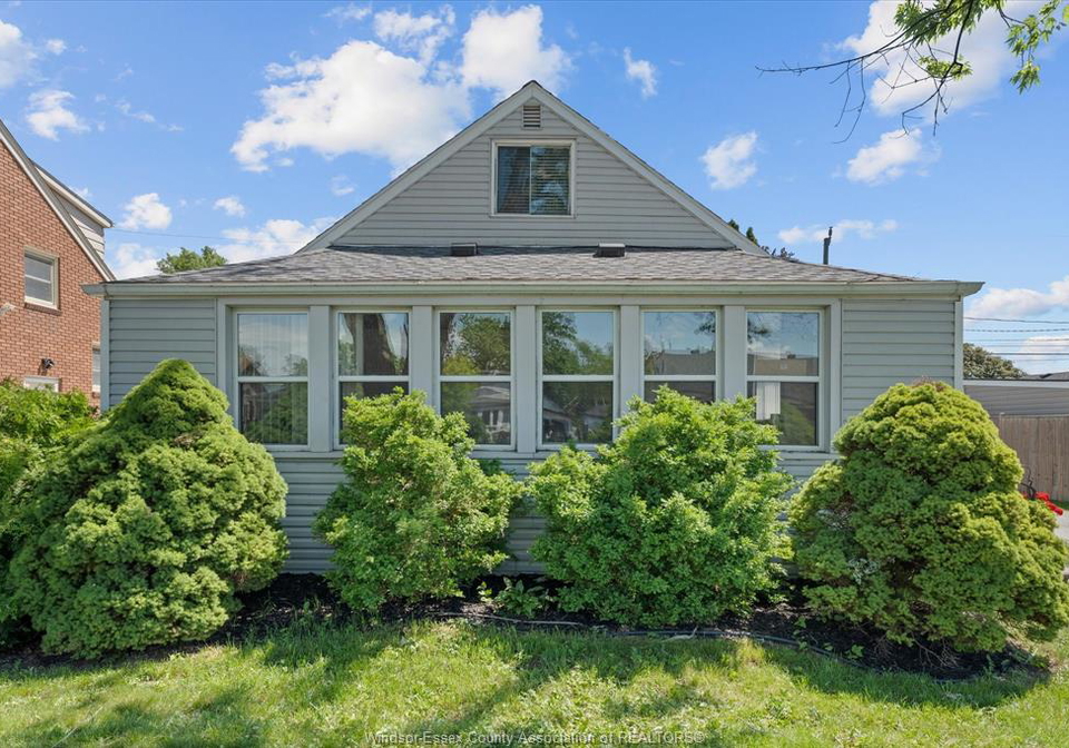 964-eastlawn-avenue-windsor-ontario-26014333