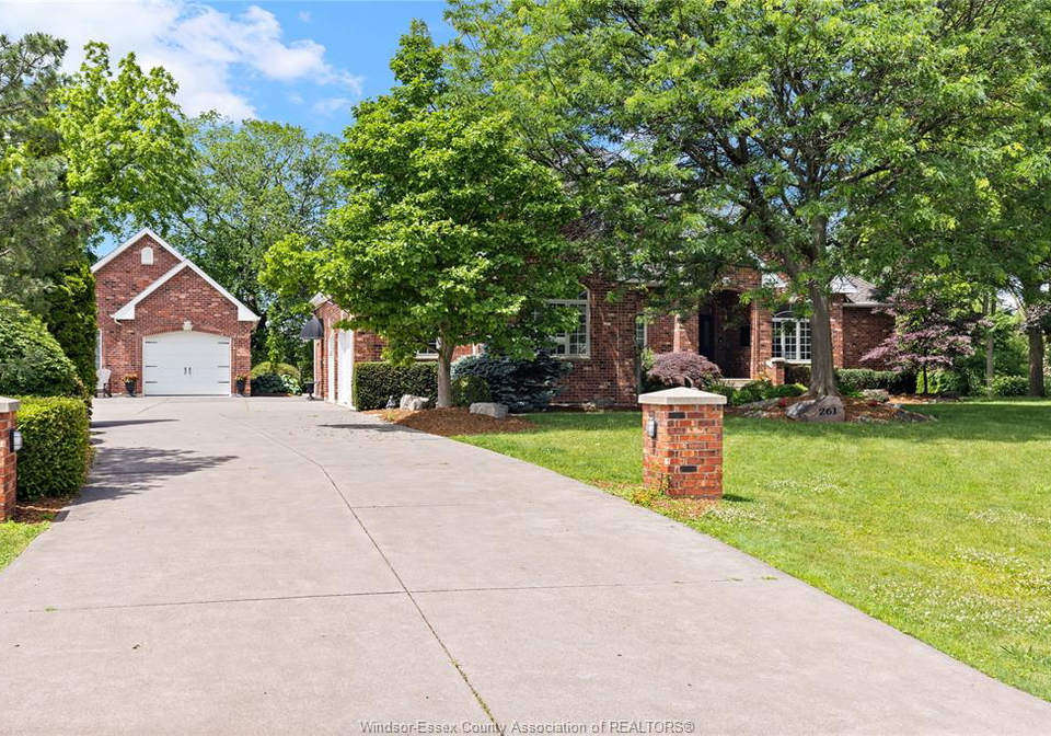 261-ruggaber-drive-lakeshore-ontario-26014337