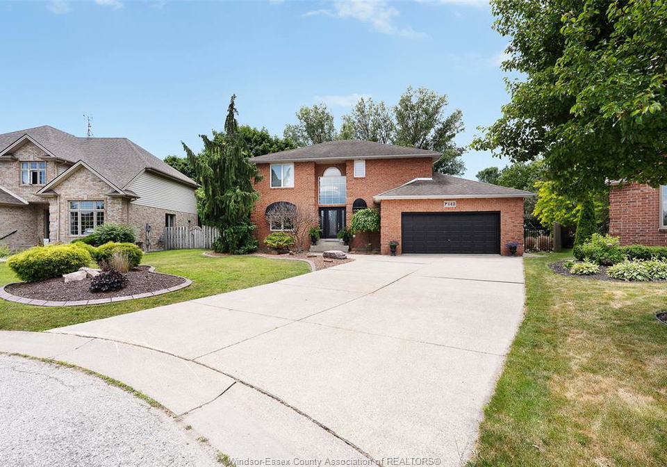 142-pheasant-run-lakeshore-ontario-26014341