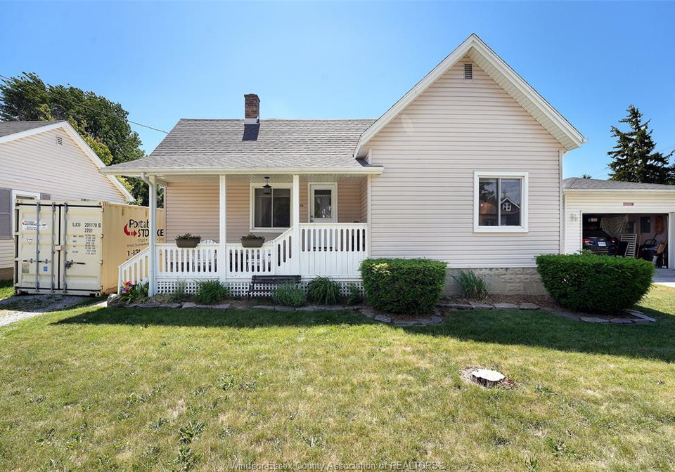 208-patteson-avenue-chatham-ontario-26014344