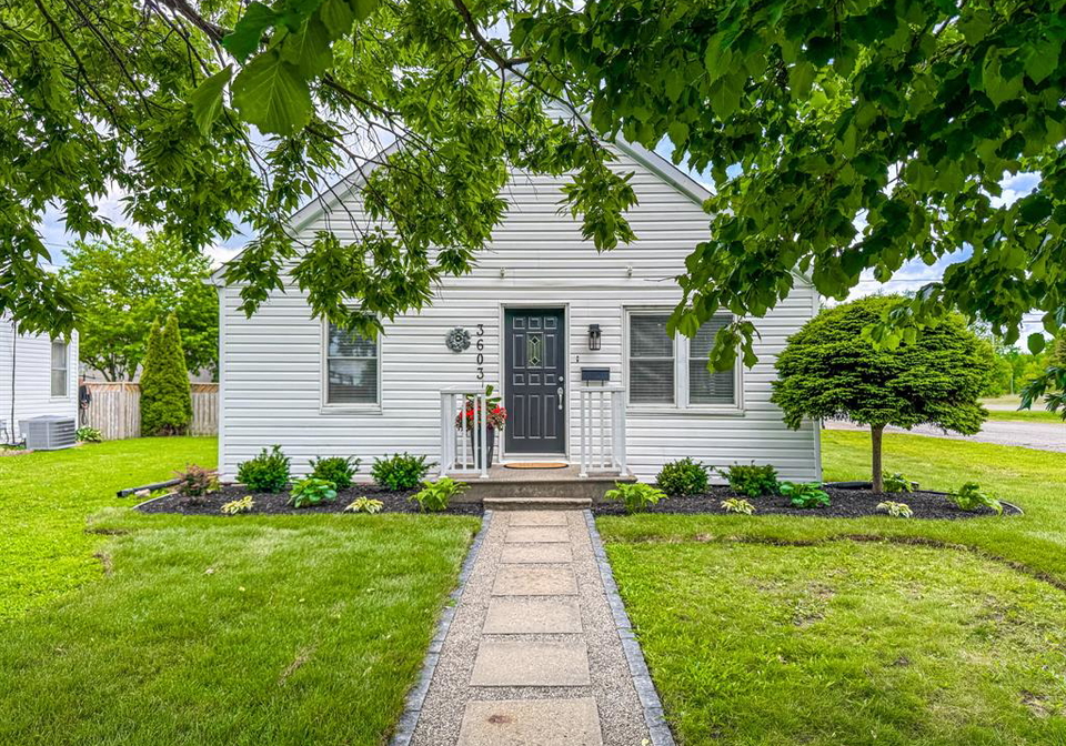 3603-riberdy-windsor-ontario-26014361