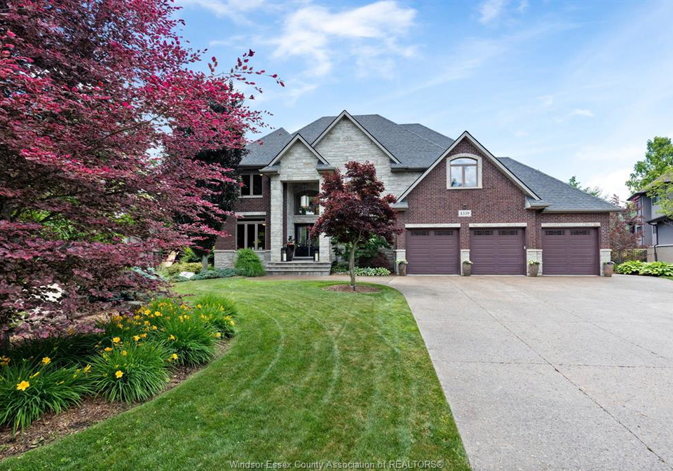 1339-tuscany-oaks-drive-lasalle-ontario-26014362