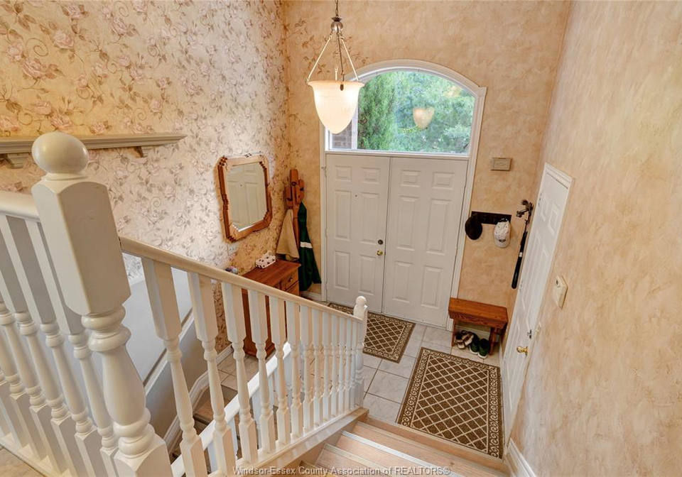 1529-chateau-windsor-ontario-26014377