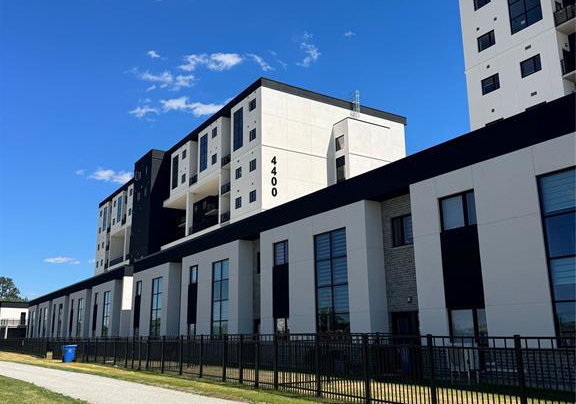 4400-laurier-parkway-lasalle-ontario-26014383