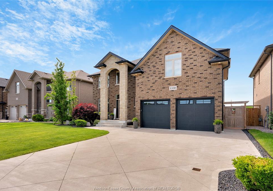 1330-deer-run-trail-lakeshore-ontario-26014387