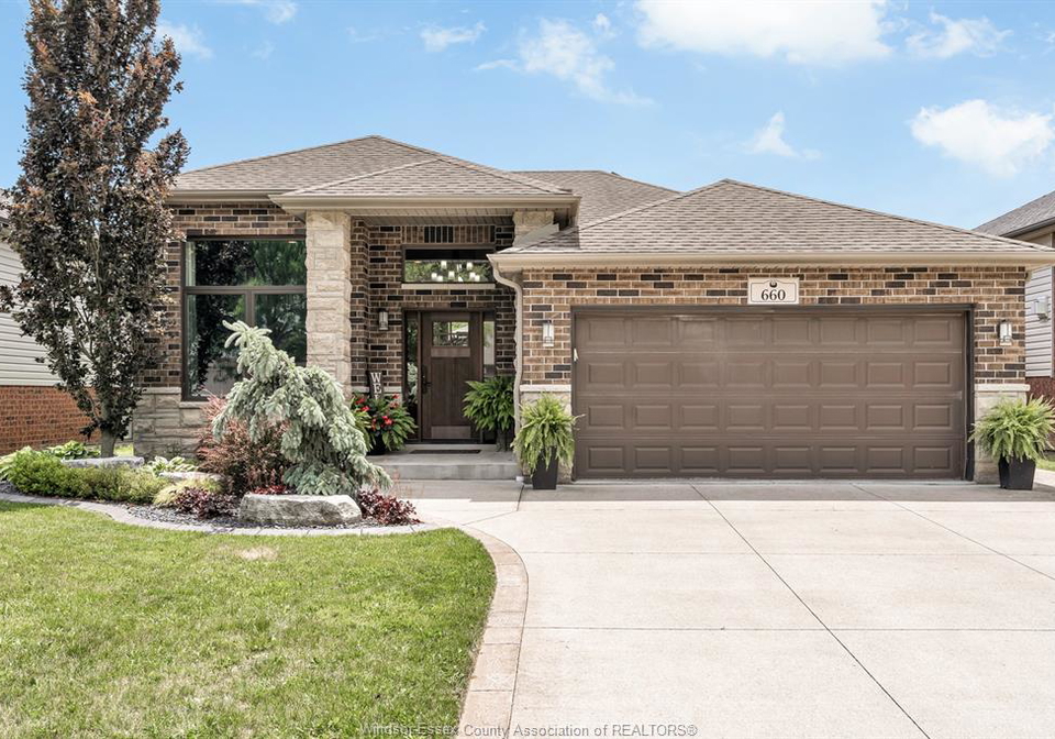 660-international-avenue-lasalle-ontario-26014390