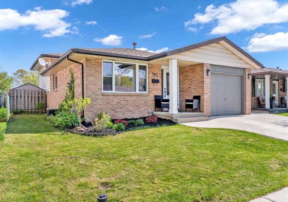 3474-deerbrook-windsor-ontario-26014422