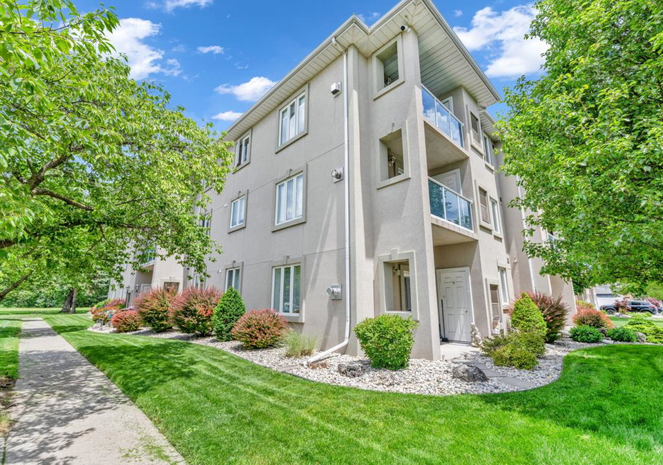 4850-grand-boulevard-windsor-ontario-26014441