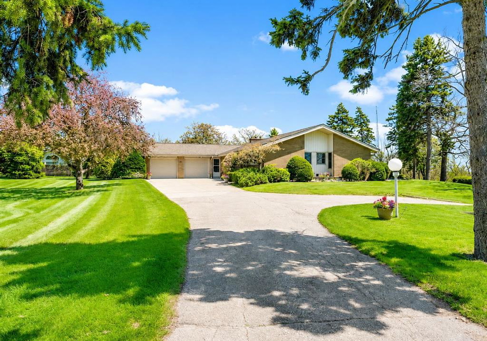 20-branton-drive-leamington-ontario-26014448