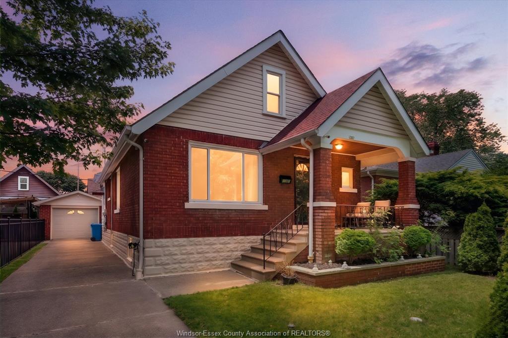 2307-fraser-avenue-windsor-ontario-26014463