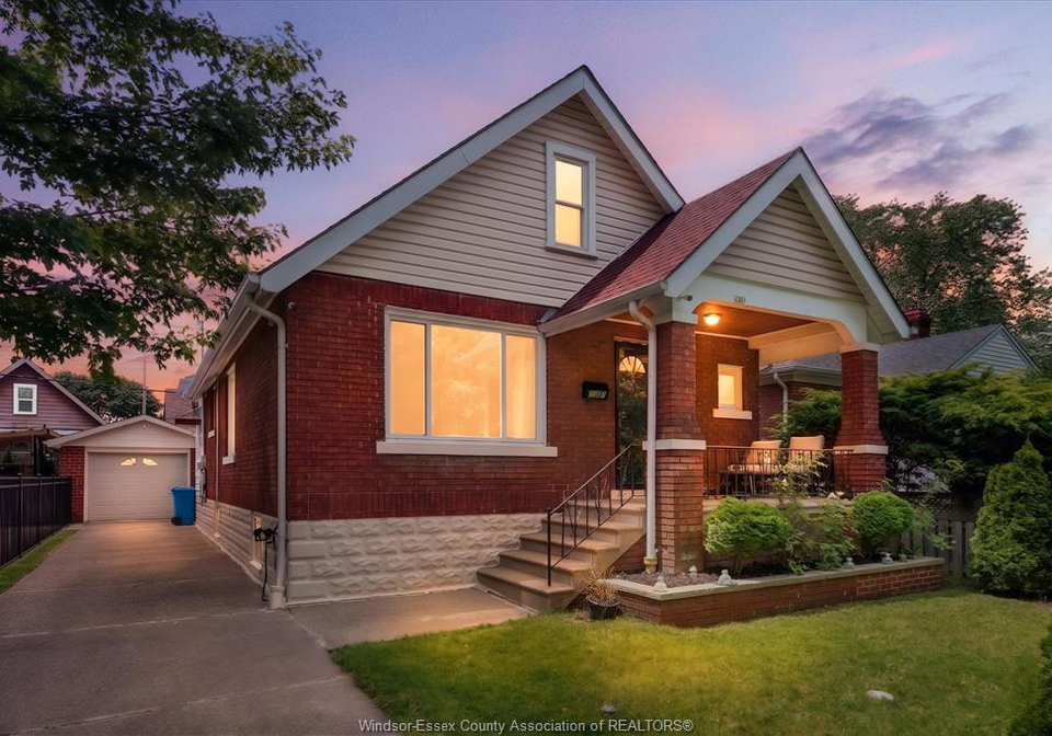 2307-fraser-avenue-windsor-ontario-26014463