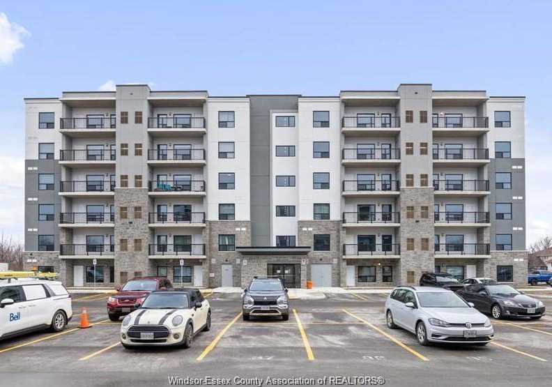 3290-stella-crescent-windsor-ontario-26014482