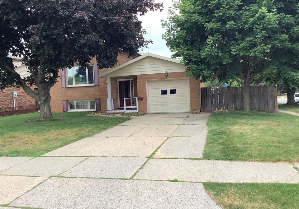 17-country-lane-chatham-ontario-26014492