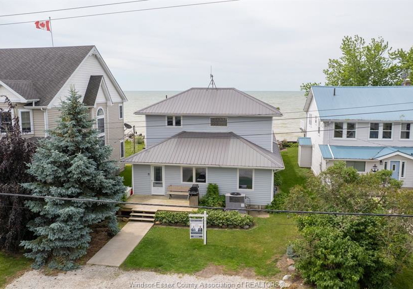 419-lakeside-amherstburg-ontario-26014497