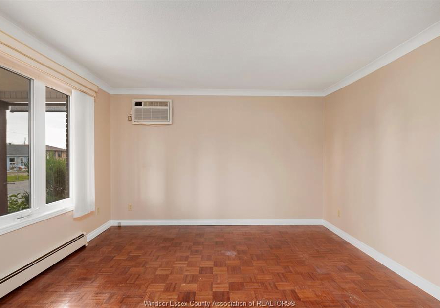 704-bensette-windsor-ontario-26014501
