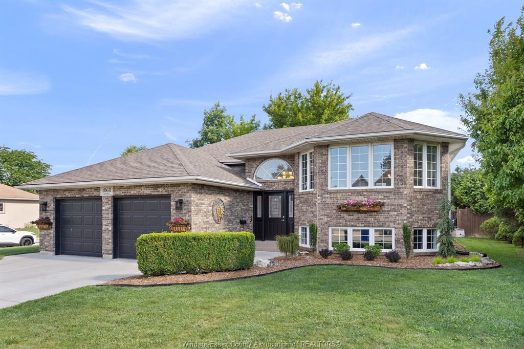 1068-socrates-crescent-windsor-ontario-26014503