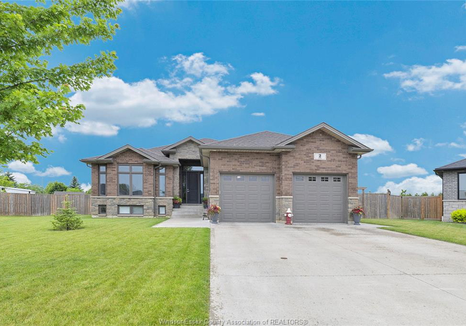 2-olive-leamington-ontario-26014507