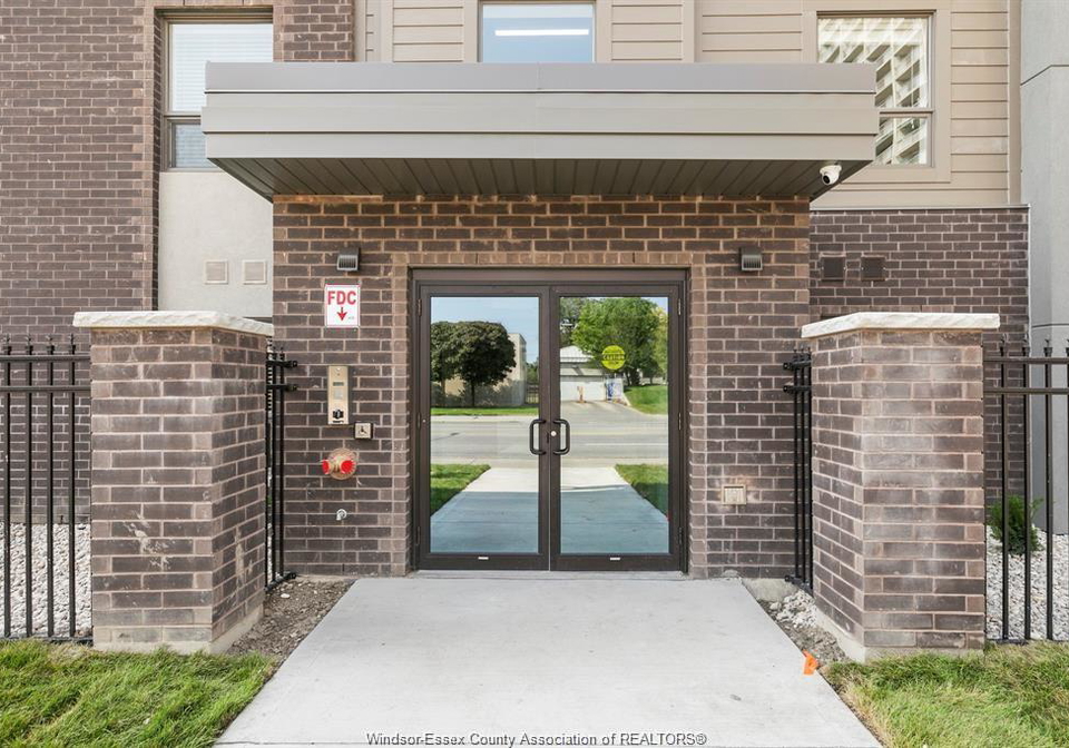 955-ouellette-avenue-windsor-ontario-26014511