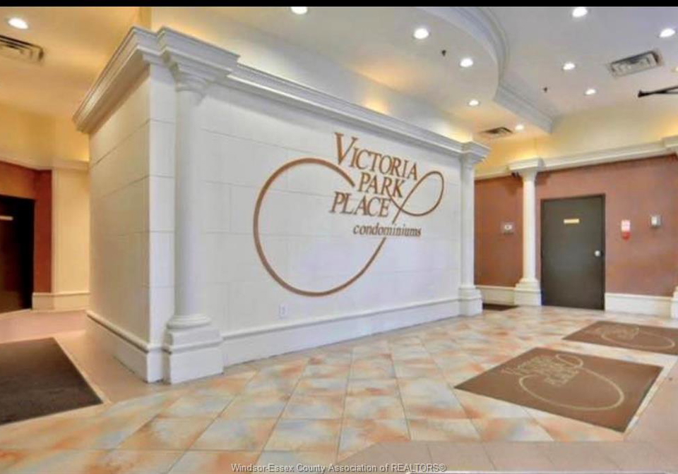 150-park-windsor-ontario-26014527