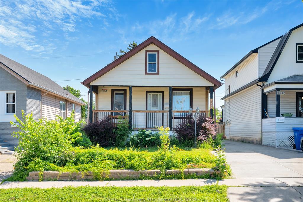 1396-lillian-avenue-windsor-ontario-26014551