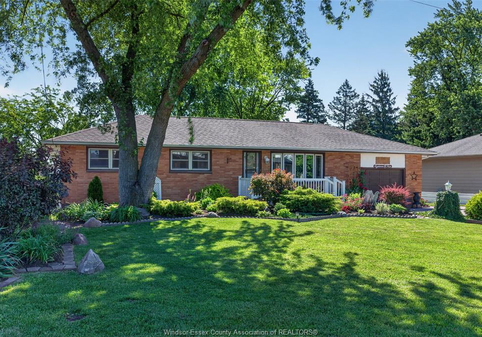 1084-st-anne-street-tecumseh-ontario-26014553