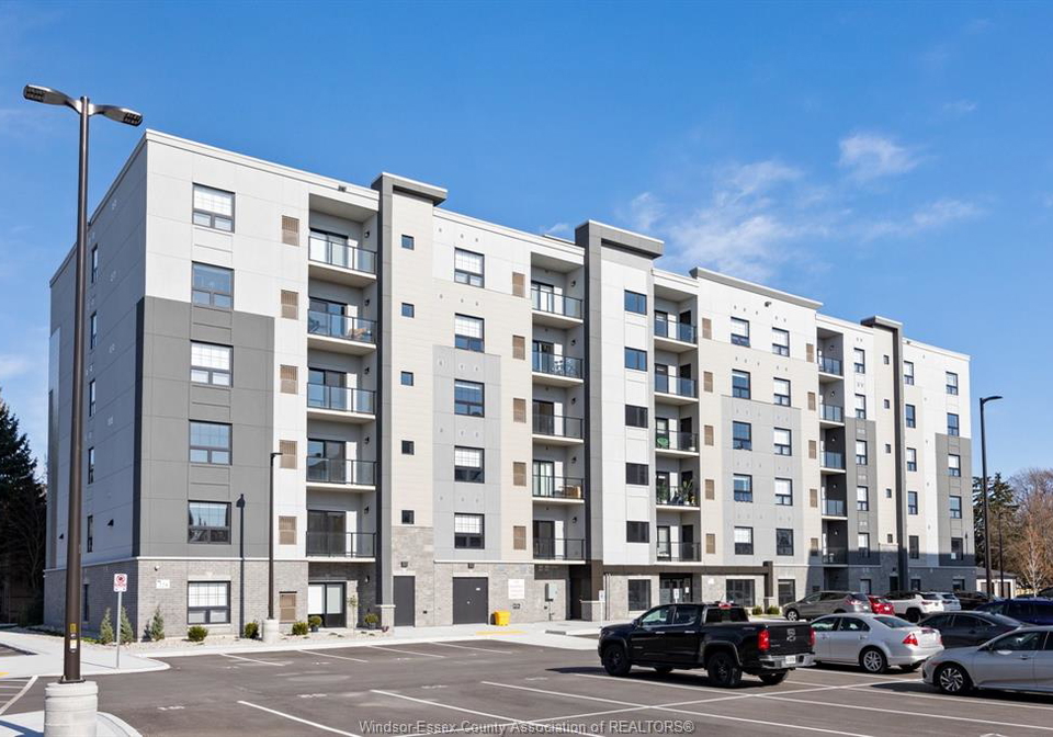 224-main-street-east-kingsville-ontario-26014564