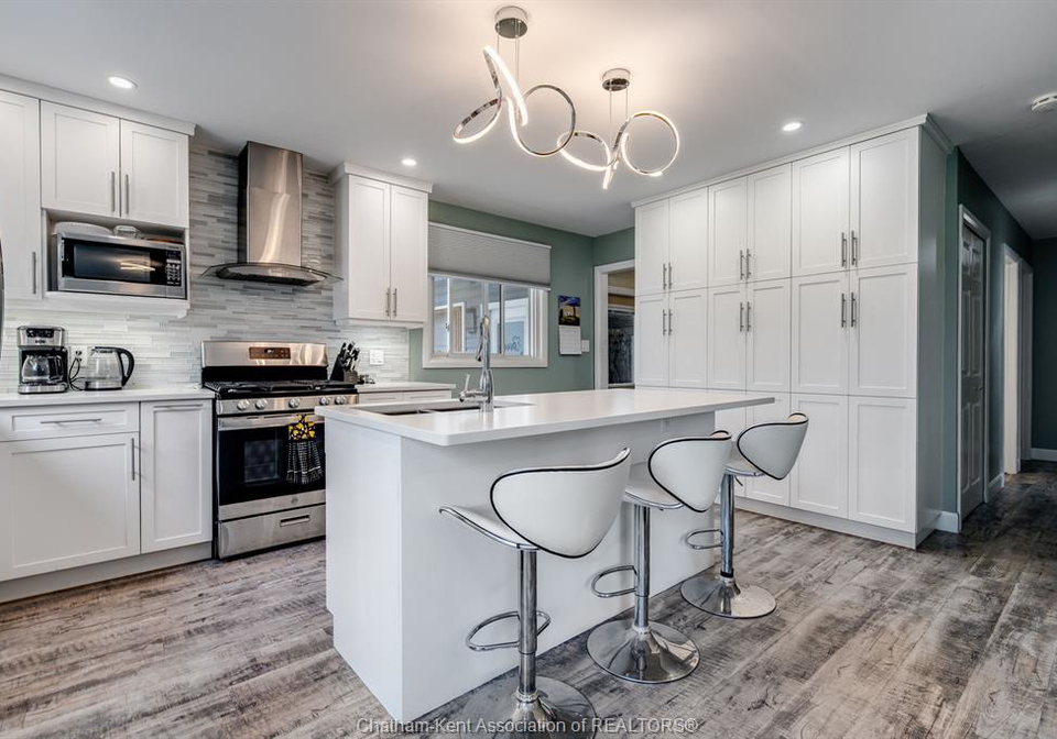 14-greenbriar-trail-wallaceburg-ontario-26014578