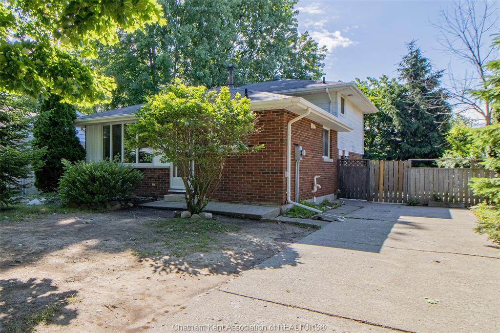 28-sudbury-drive-chatham-ontario-26014592