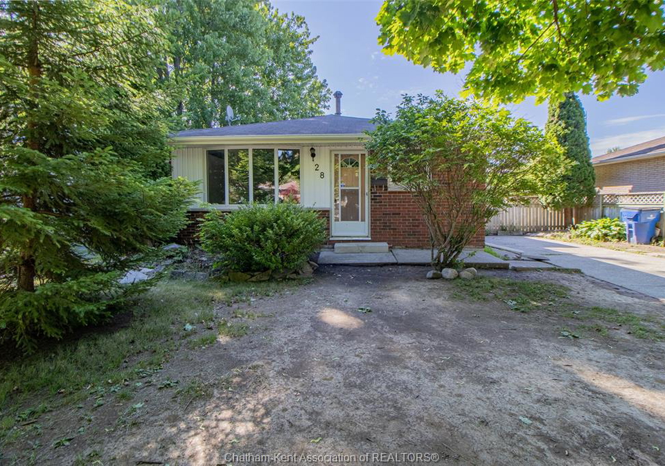 28-sudbury-drive-chatham-ontario-26014592