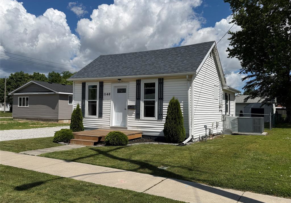 1148-elgin-street-wallaceburg-ontario-26014602