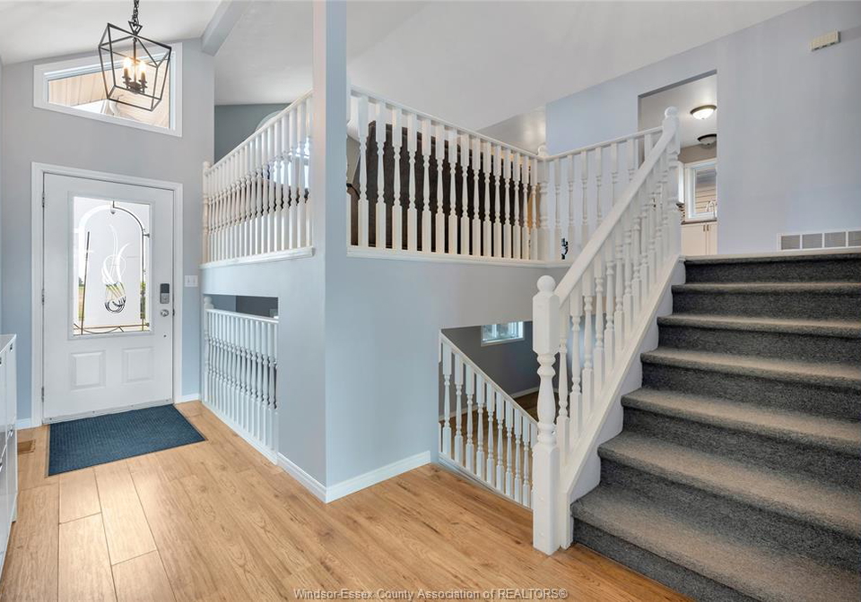 125-queen-street-south-tilbury-ontario-26014603