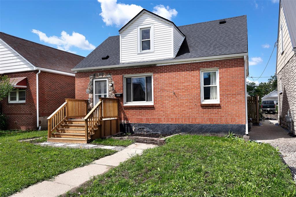 1527-benjamin-avenue-windsor-ontario-26014610