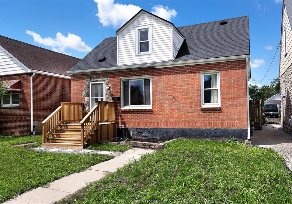 1527-benjamin-avenue-windsor-ontario-26014610