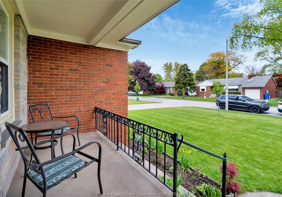 273-henkel-place-windsor-ontario-26014617