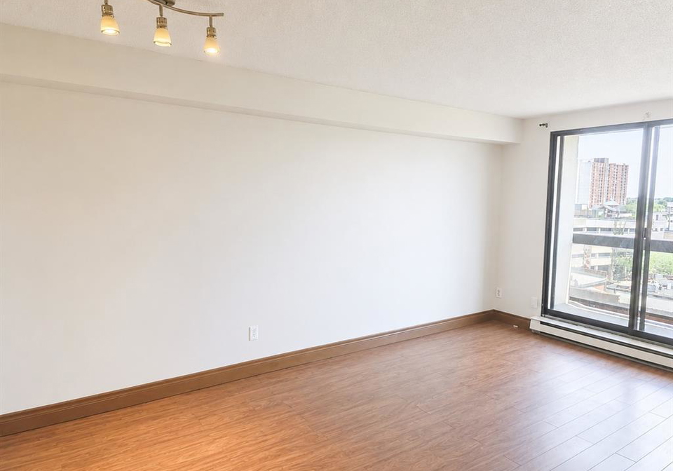 150-park-windsor-ontario-26014635