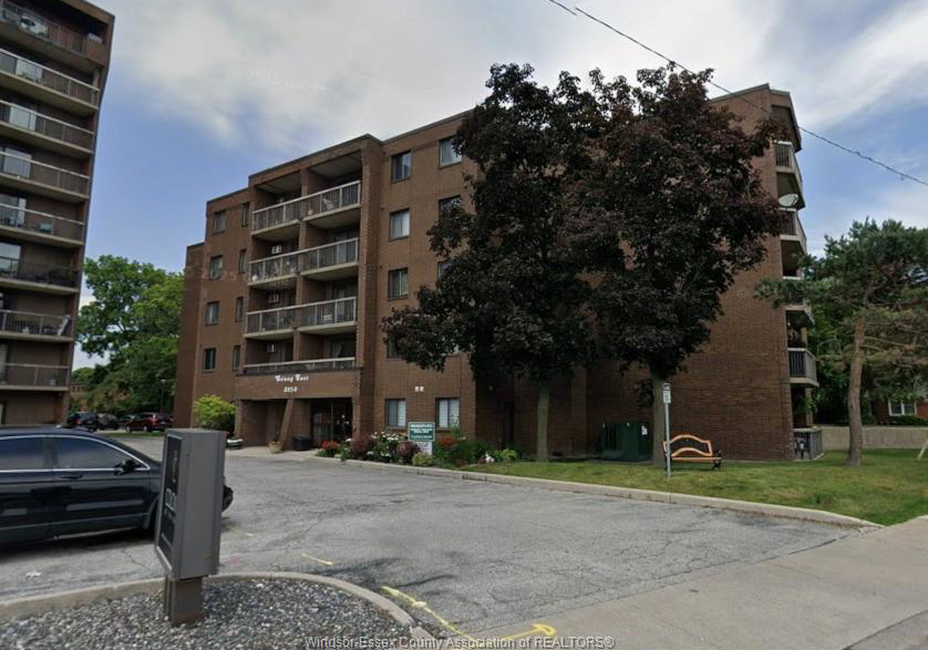 3950-wyandotte-st-east-windsor-ontario-26014637