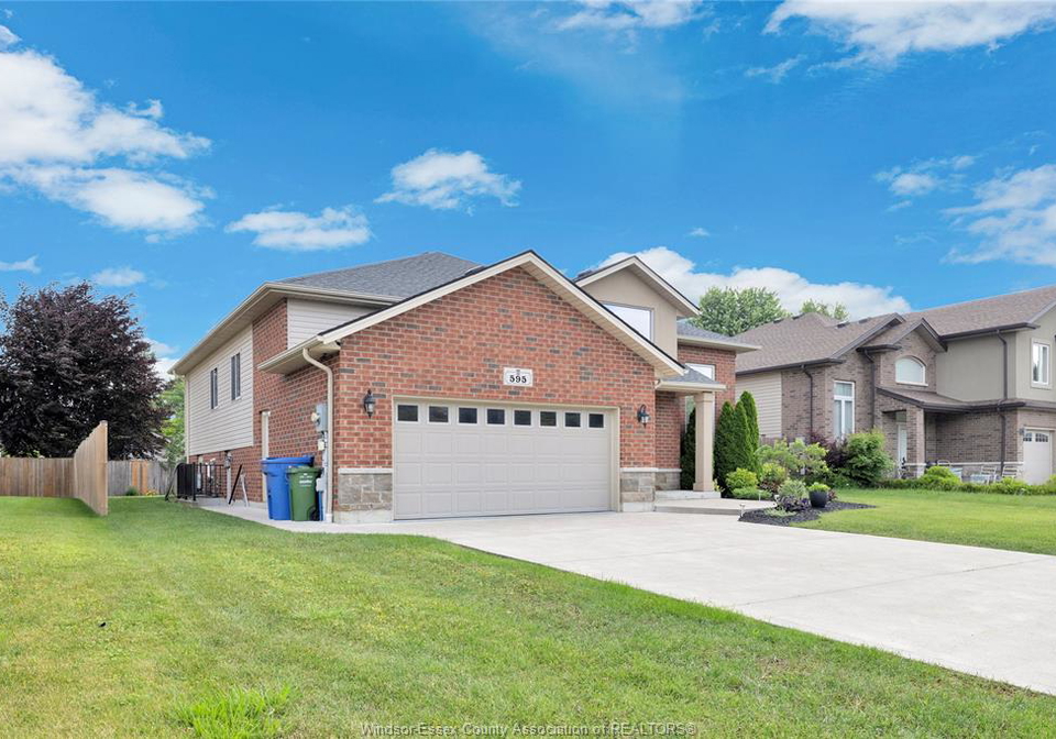 595-donlon-street-lasalle-ontario-26014640